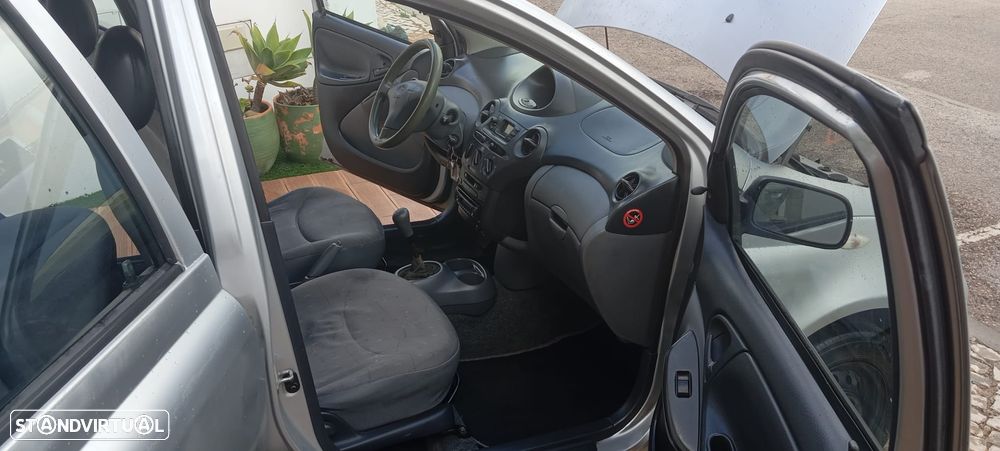 Toyota Yaris 1.0 Terra DA - 13