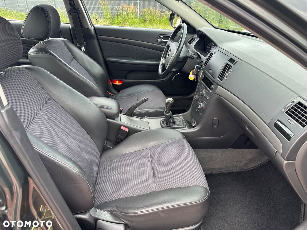 Chevrolet Epica 2.0 LS - 34