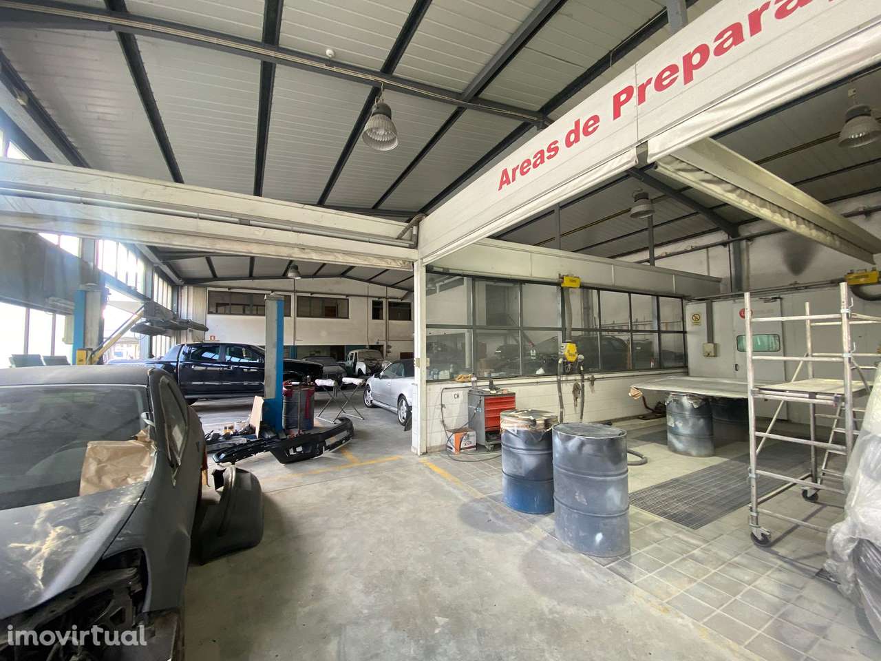 Oficina com Estufas de Pintura e Chapeiro - Grande imagem: 2/7