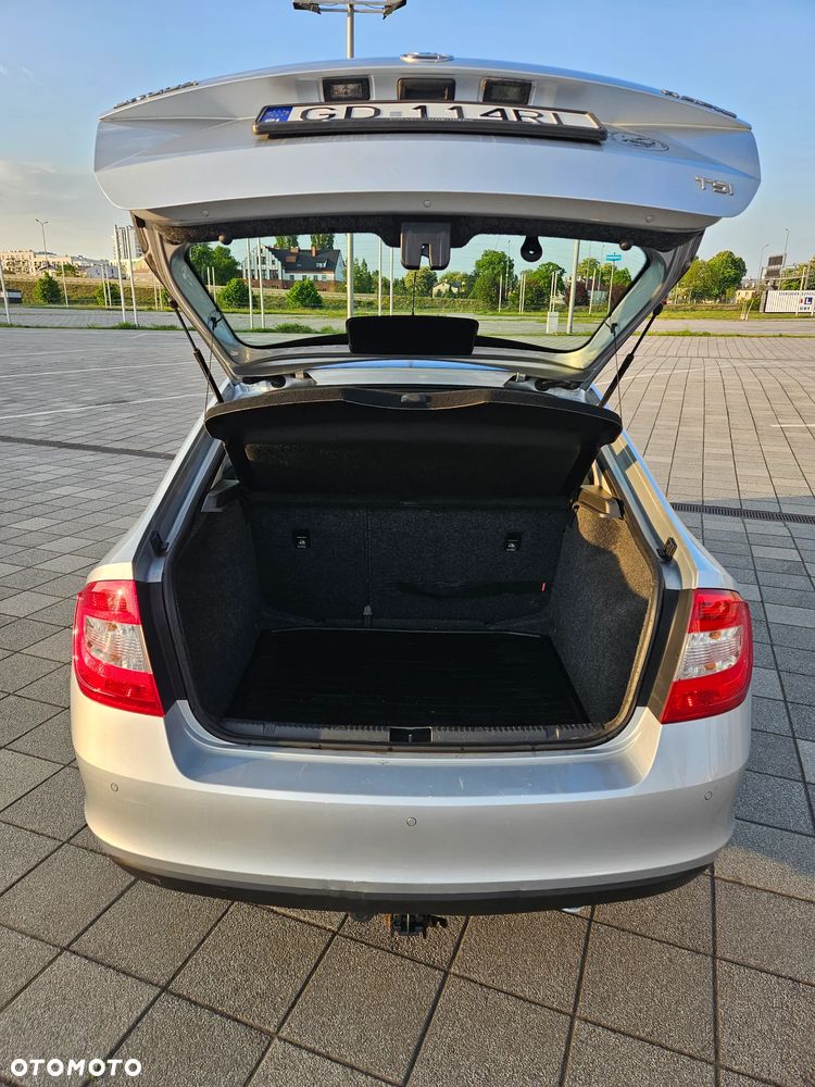 Skoda RAPID 1.2 TSI Ambition - 4