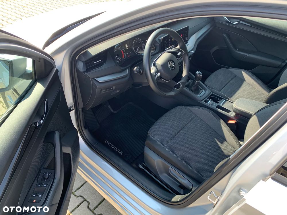 Skoda Octavia 1.5 TSI ACT Ambition - 10