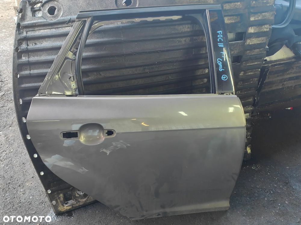 FORD FOCUS MK3 III 13r KOMBI DRZWI PRAWY TYŁ PRAWE TYLNE VB GOŁE