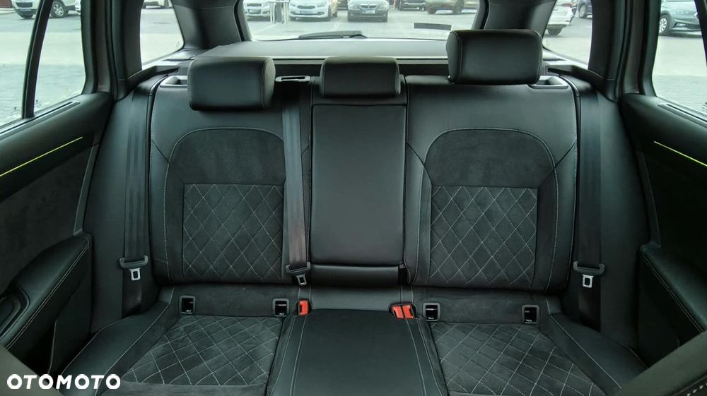 Skoda Superb 2022 photo 2