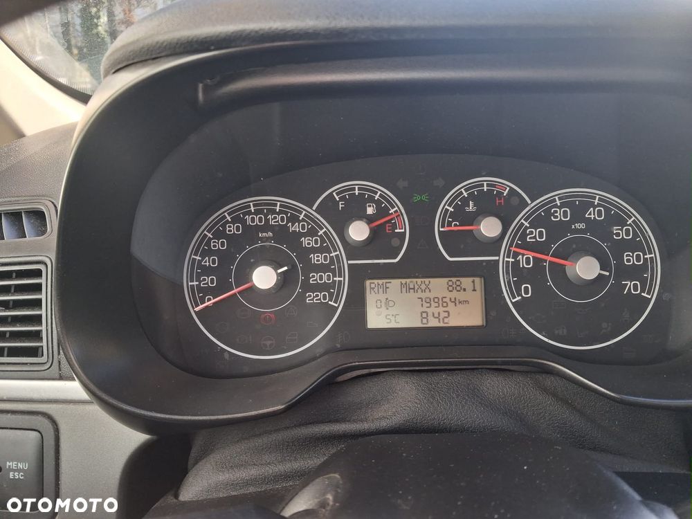 Fiat Grande Punto - 5