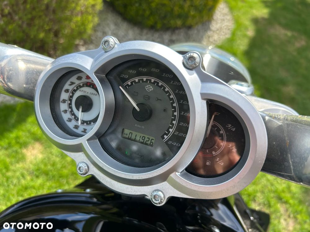 Harley-Davidson V-Rod Muscle - 3
