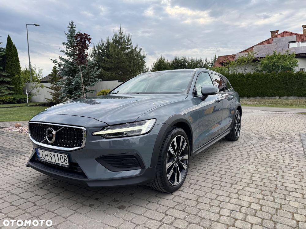 Volvo V60 B4 D Ultimate Dark - 3