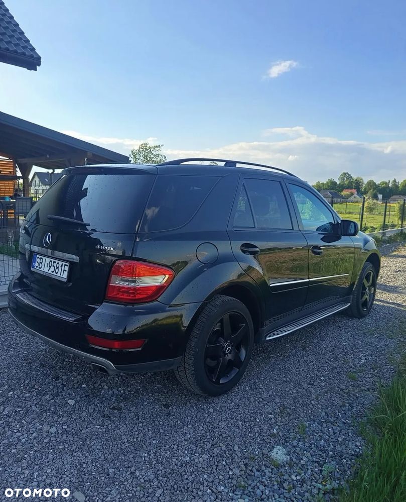 Mercedes-Benz ML - 12