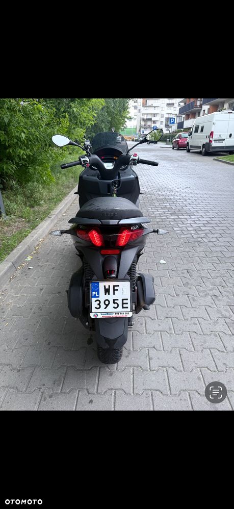 Piaggio MP-3 - 8