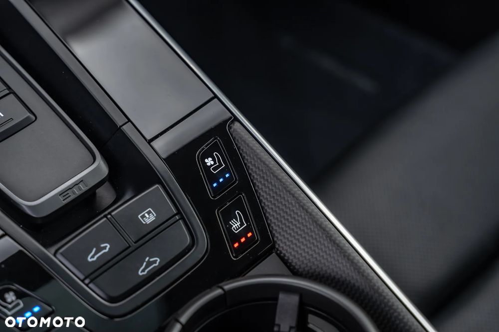 Porsche 911 Turbo S - 36