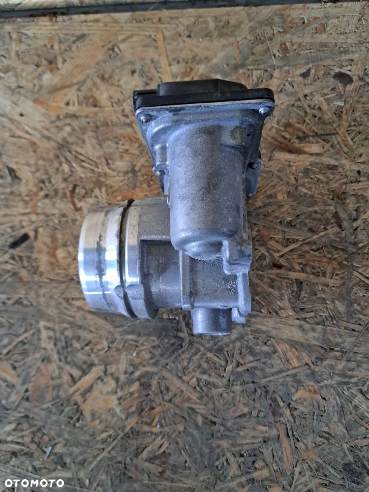 VOLVO XC40 S90 V90 XC90 PRZEPUSTNICA 31293736 - 2