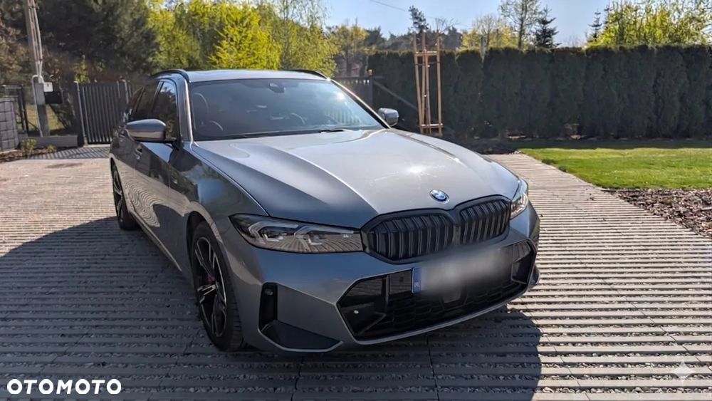 BMW Seria 3 330i xDrive M Sport - 1