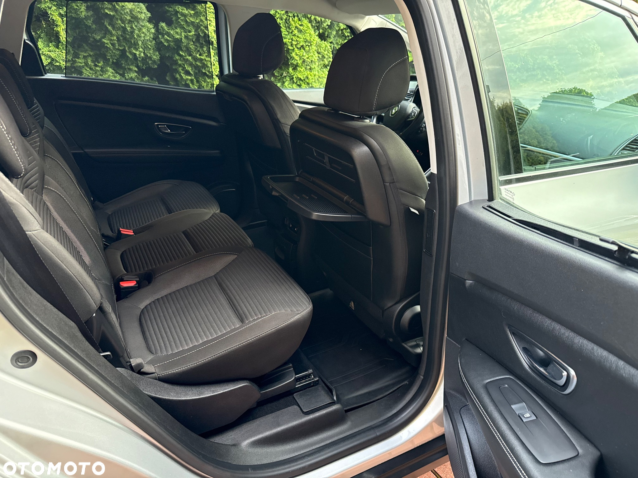Renault Grand Scenic ENERGY dCi 110 INTENS - 14