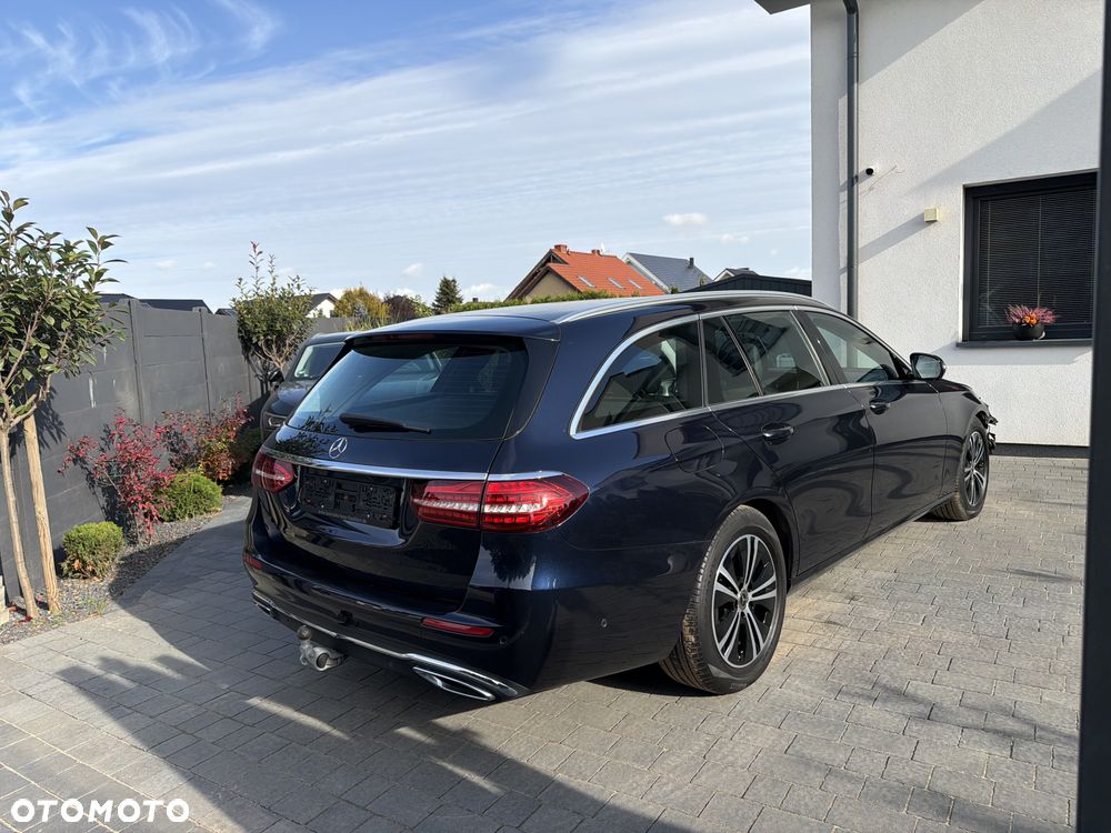 Mercedes-Benz Klasa E 220 d Avantgarde - 8