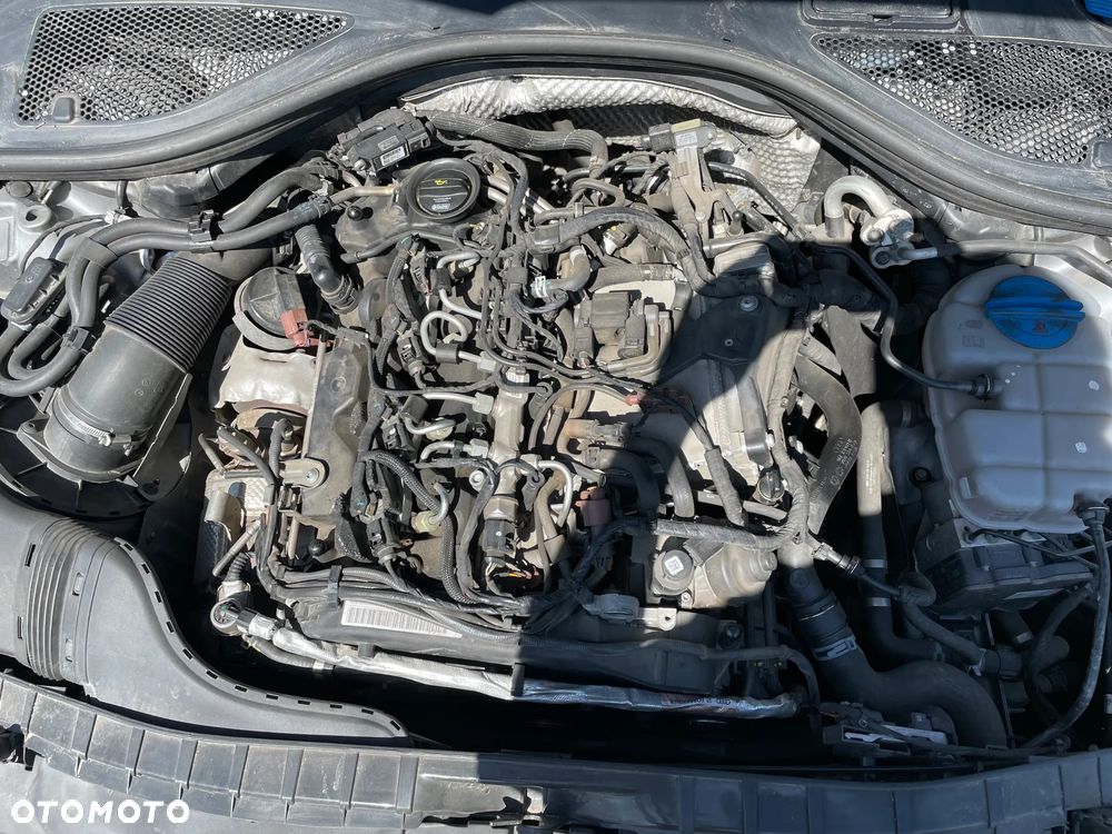 Audi A6 Avant 2.0 TDI ultra S tronic - 24