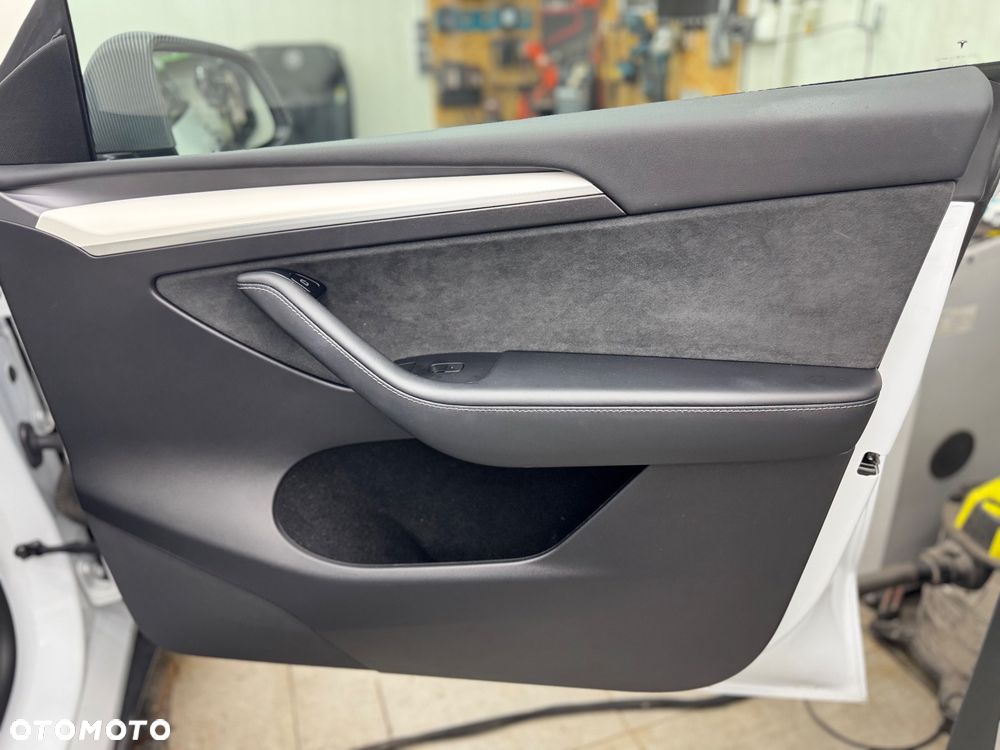 Tesla Model Y RWD - 20