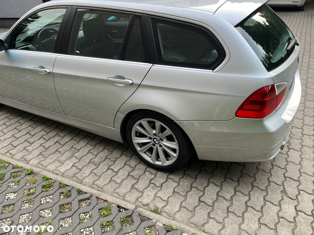 BMW Seria 3 335i - 16