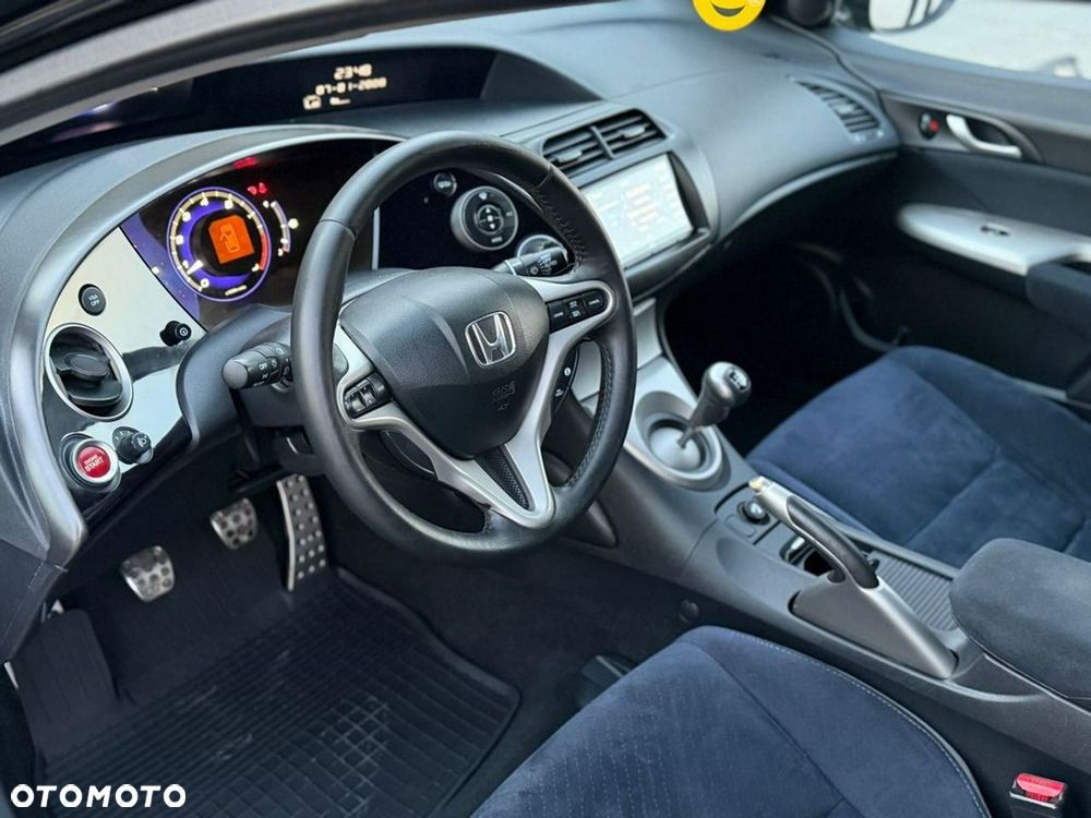 Honda Civic 1.8 Sport - 11
