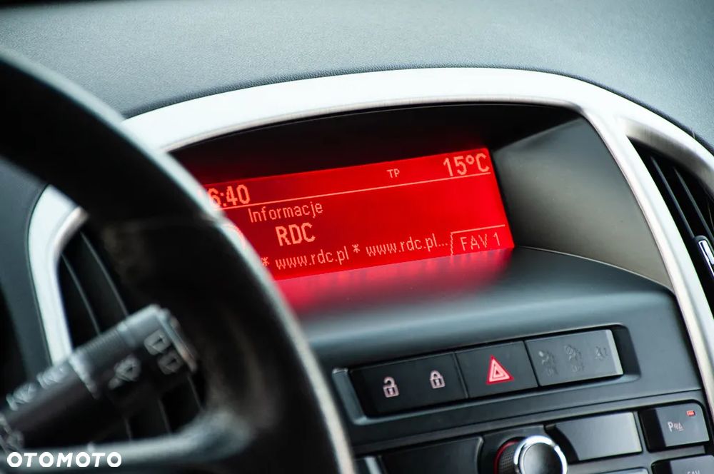 Opel Astra GTC 1.6 Turbo Innovation - 31