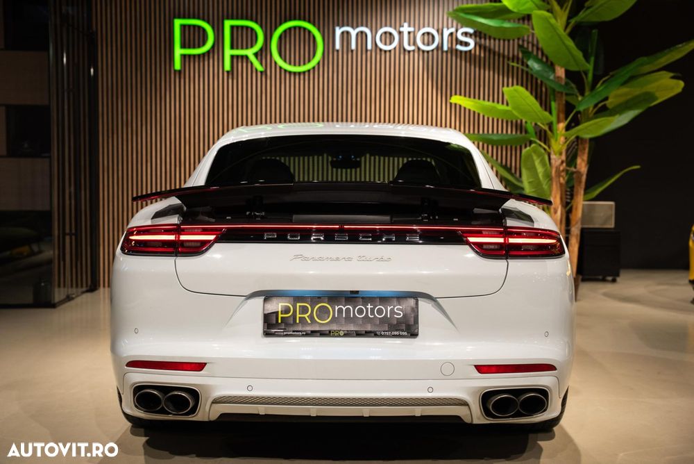 Porsche Panamera - 33