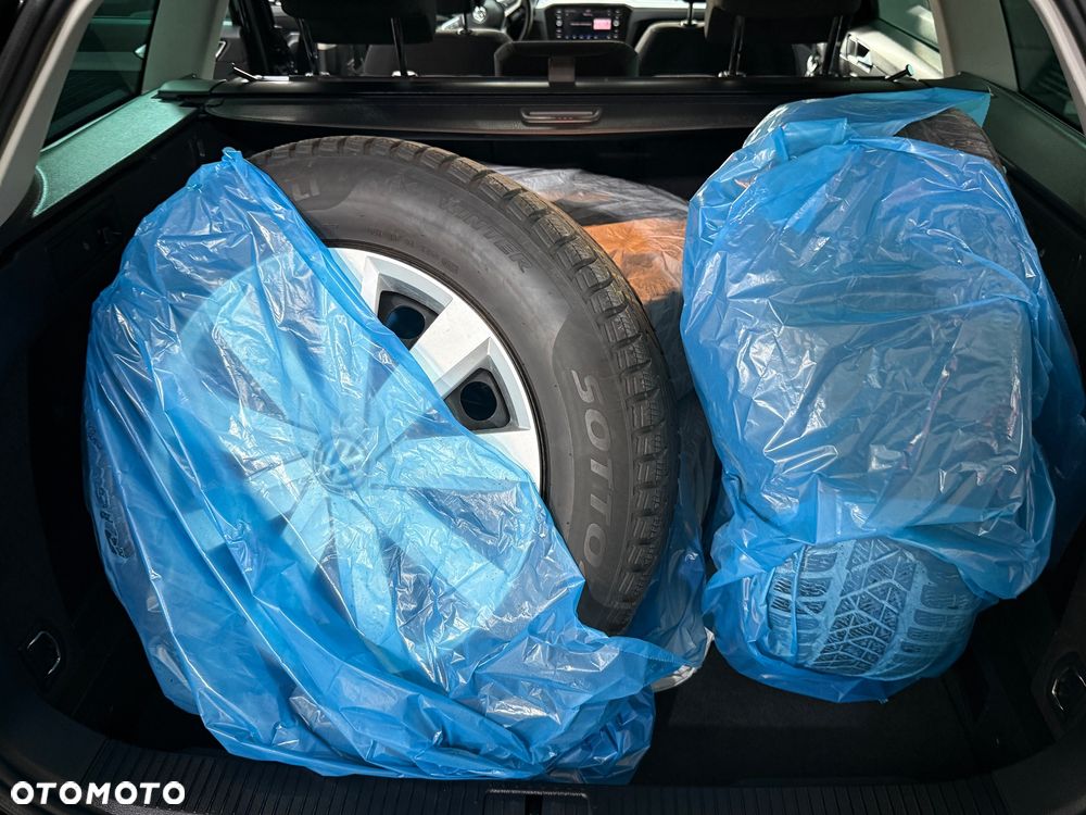 Volkswagen Passat Variant 1.5 TSI OPF DSG - 15