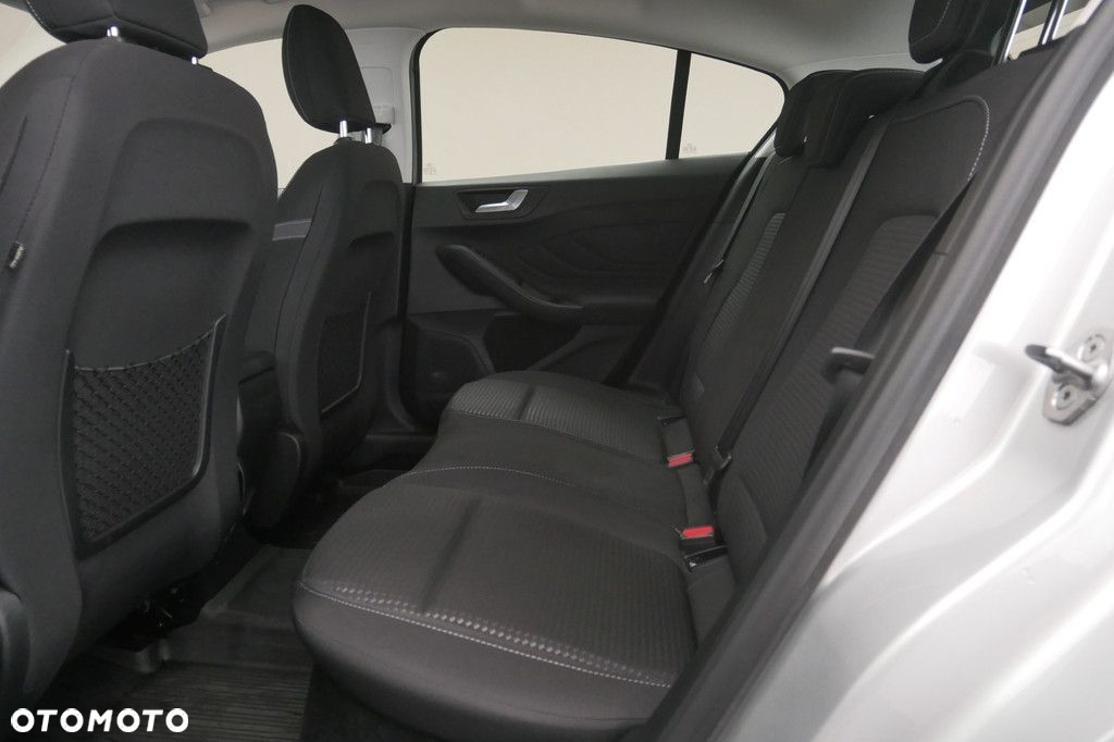 Ford Focus - 15