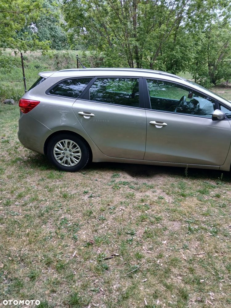 Kia Ceed - 7