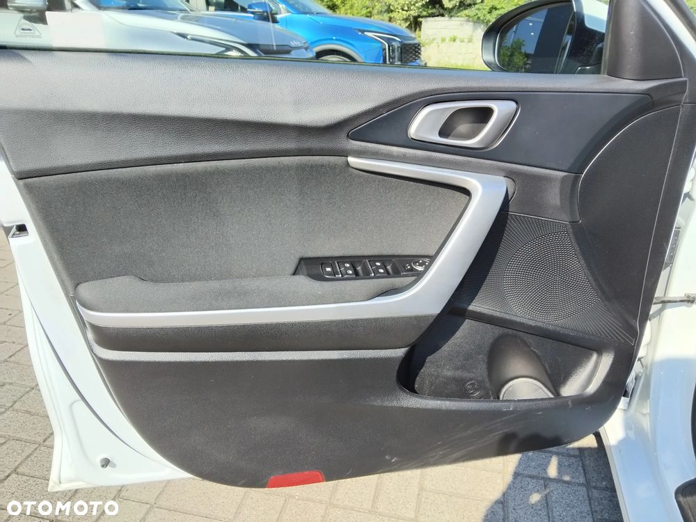 Kia Ceed 1.5 T-GDI M - 7