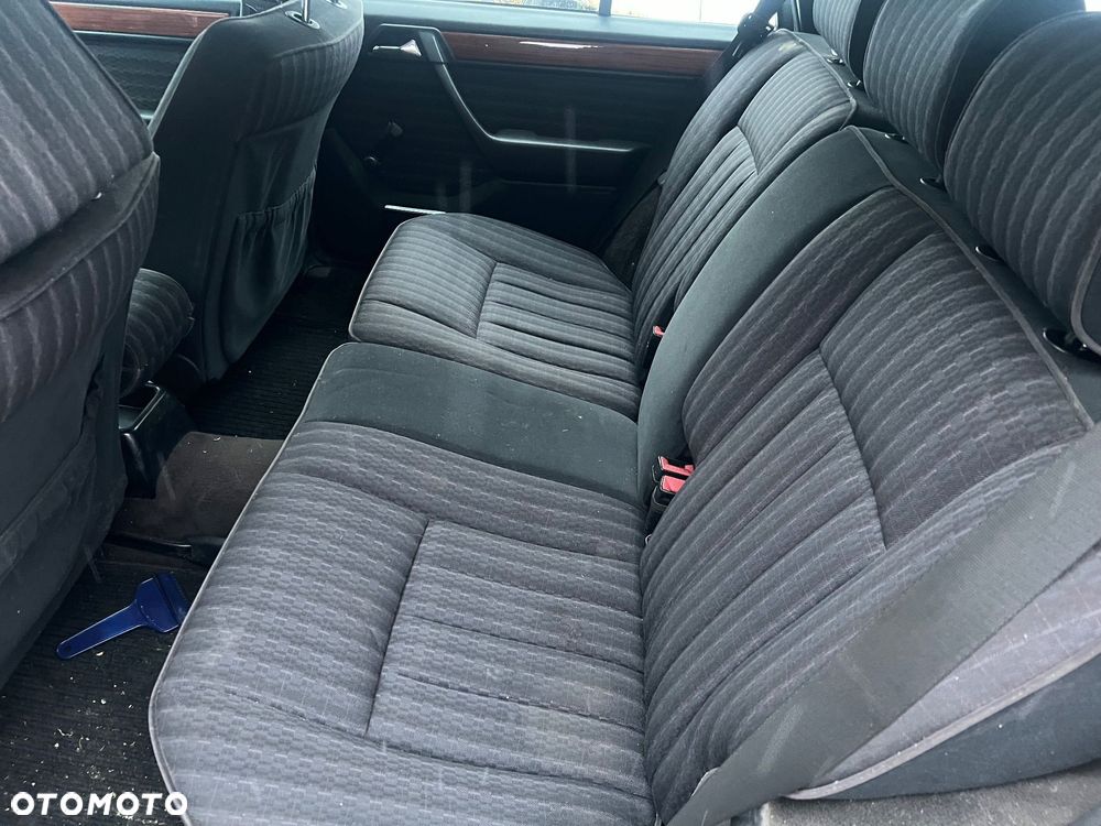 Mercedes-Benz W124 (1984-1993) - 16