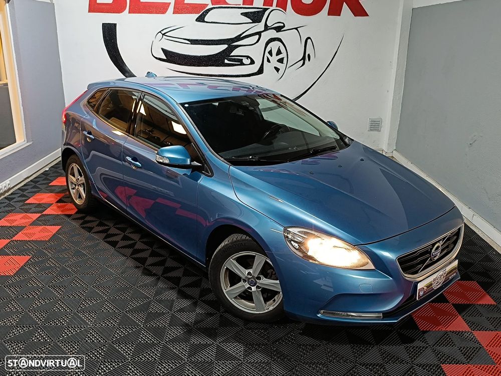 Volvo V40 1.6 D2 Kinetic - 4