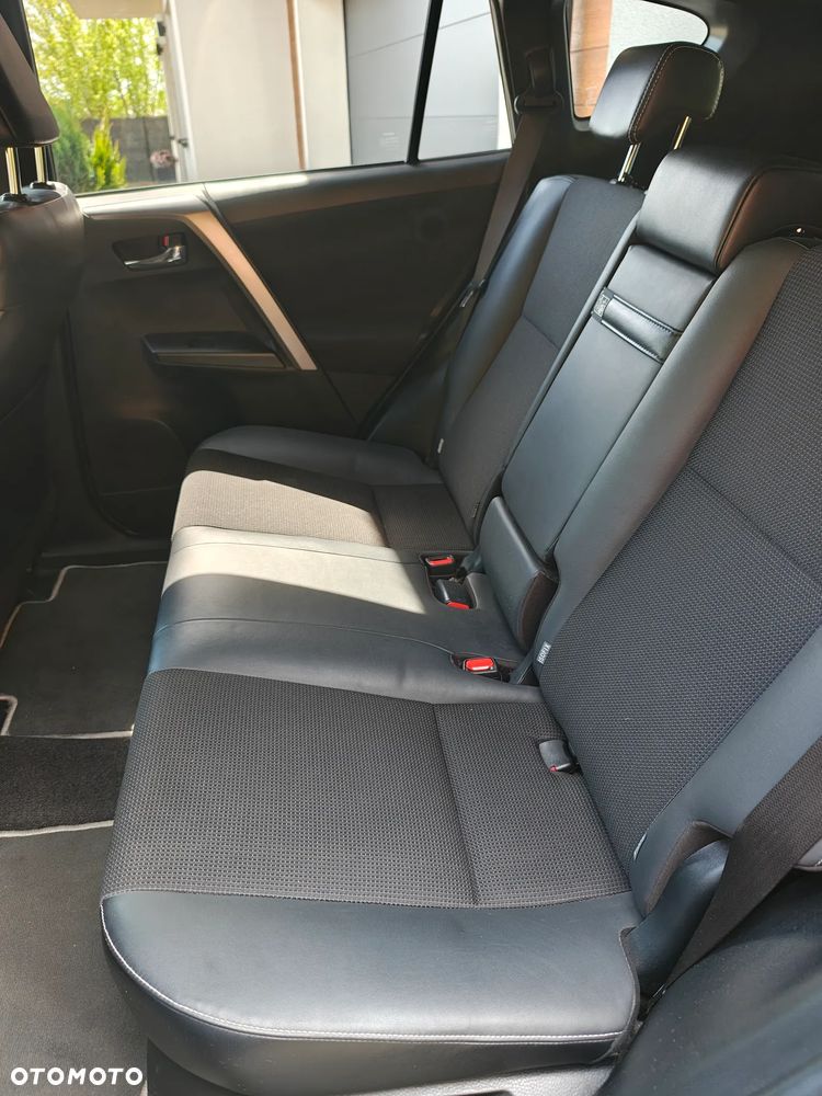 Toyota RAV4 Hybrid Premium 4x2 - 15