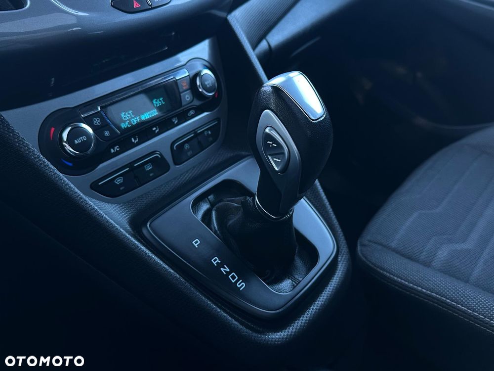 Ford Tourneo Connect Grand - 27