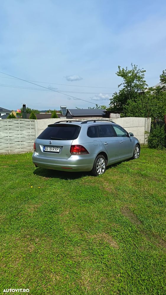 Volkswagen Golf - 5