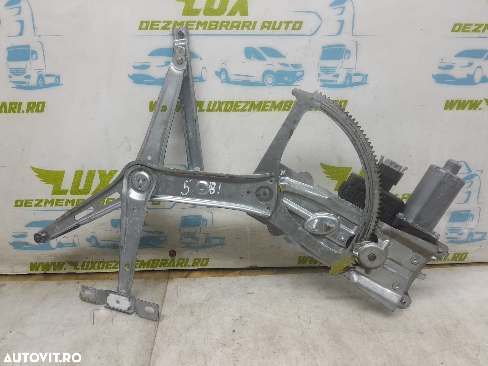 Macara stanga fata A3300-13100417 Opel Astra H [2004 - 2007] 1.7 cdti - 2