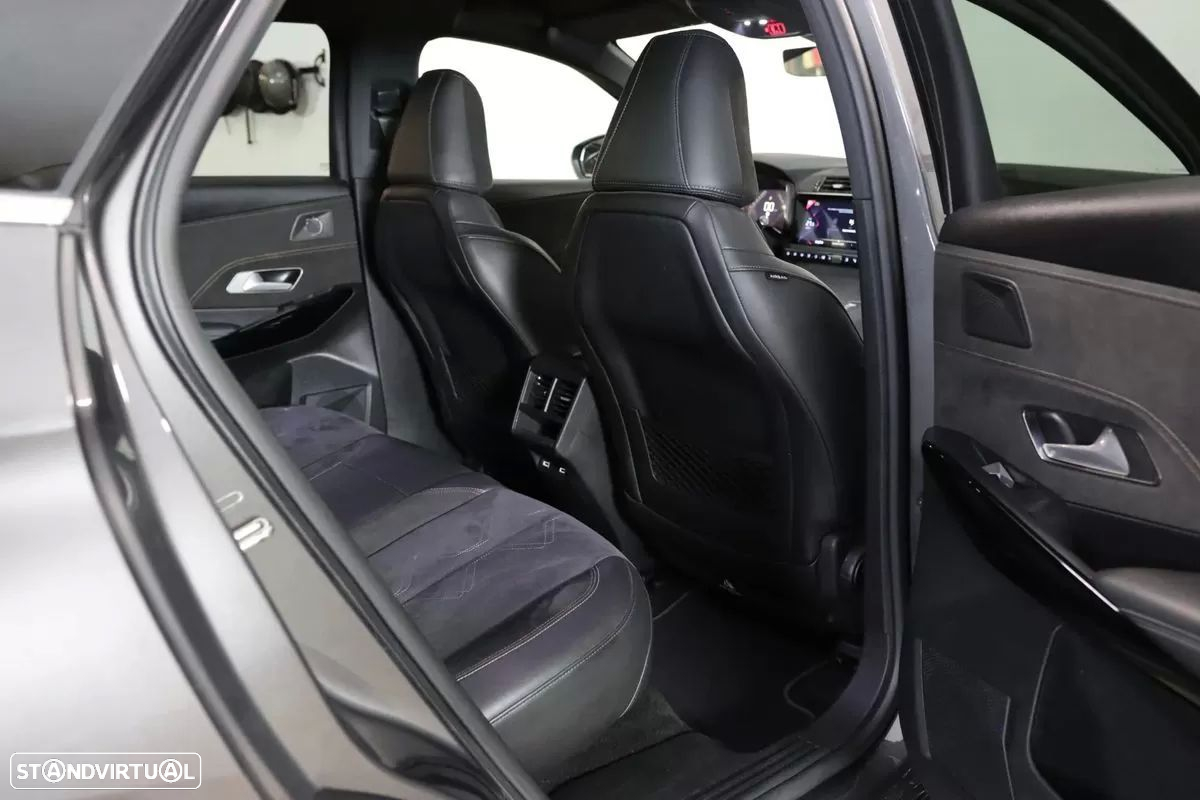 DS DS7 Crossback 1.5 BlueHDi Performance Line EAT8 - 26