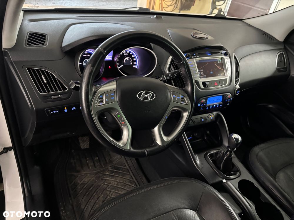 Hyundai ix35 1.7 CRDi 2WD blue Style - 17