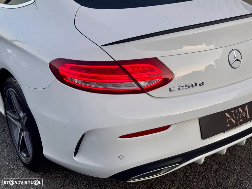 Mercedes-Benz C 250 d 9G-TRONIC AMG Line - 23