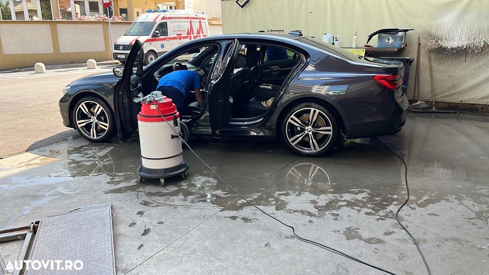 BMW Seria 7 730d xDrive - 7