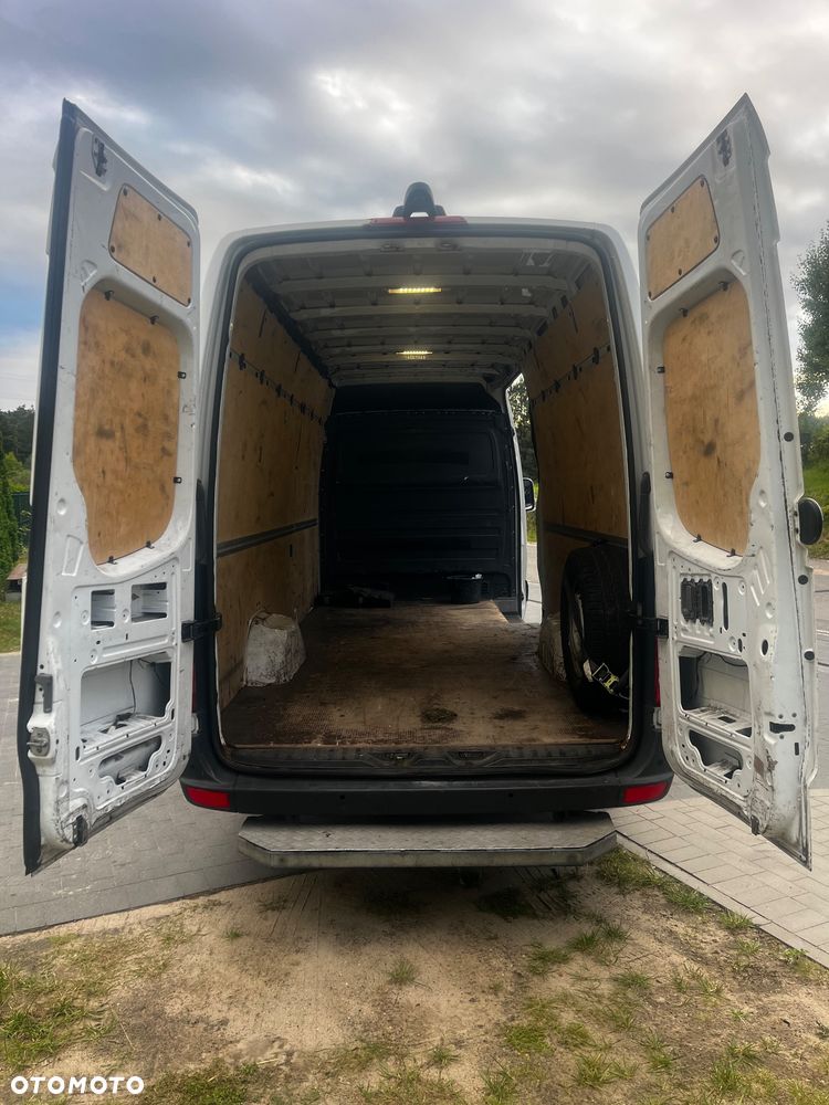 Mercedes-Benz Sprinter - 5
