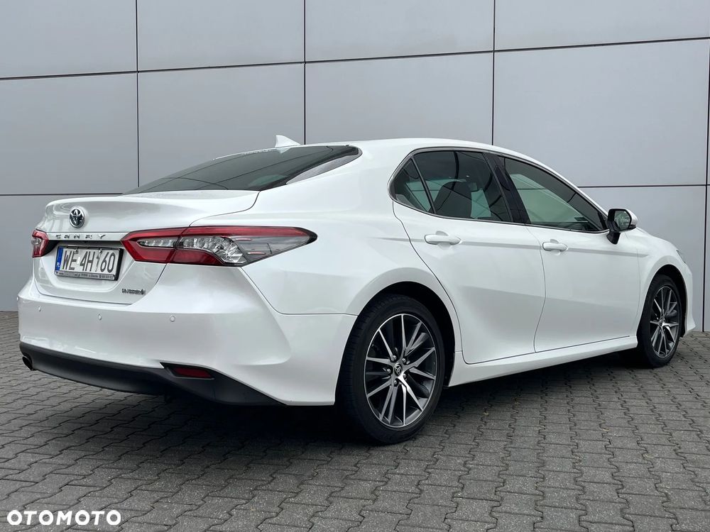 Toyota Camry 2.5 Hybrid Executive CVT - 9