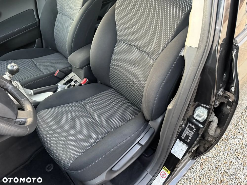 Toyota Auris - 15