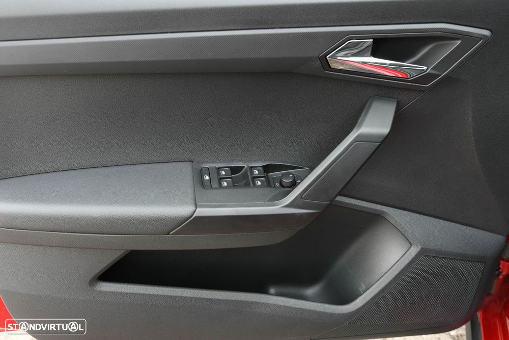 SEAT Arona 1.0 TSI Xcellence - 35
