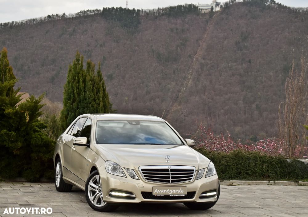 Mercedes-Benz E 220 CDI DPF BlueEFFICIENCY Automatik Avantgarde - 1