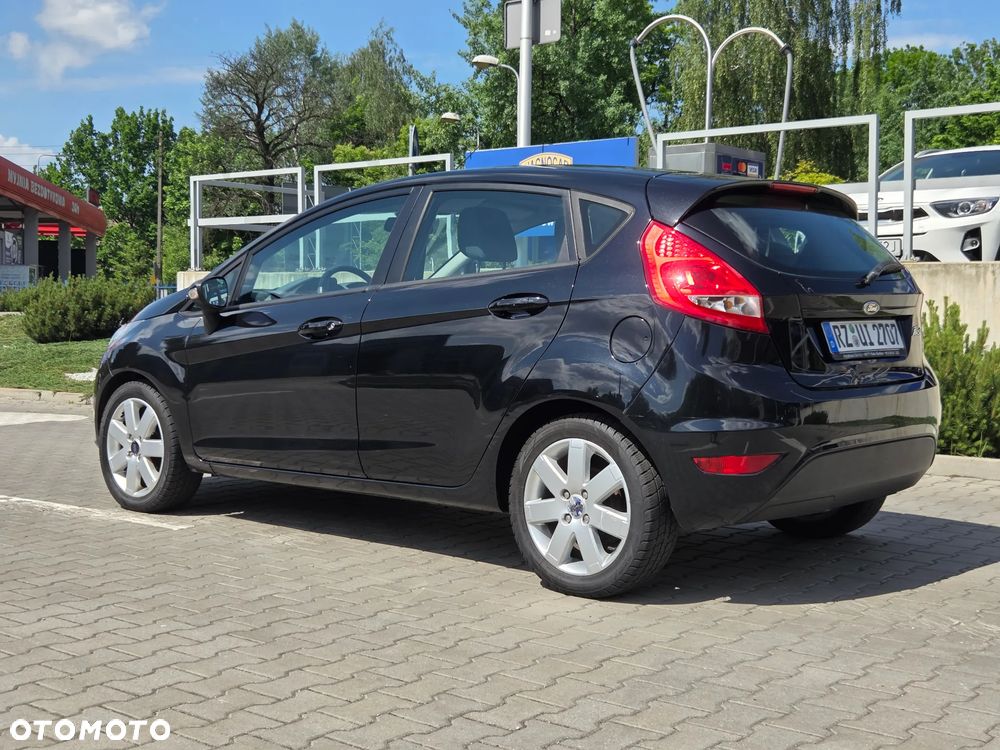 Ford Fiesta 1.25 Champions Edition - 3