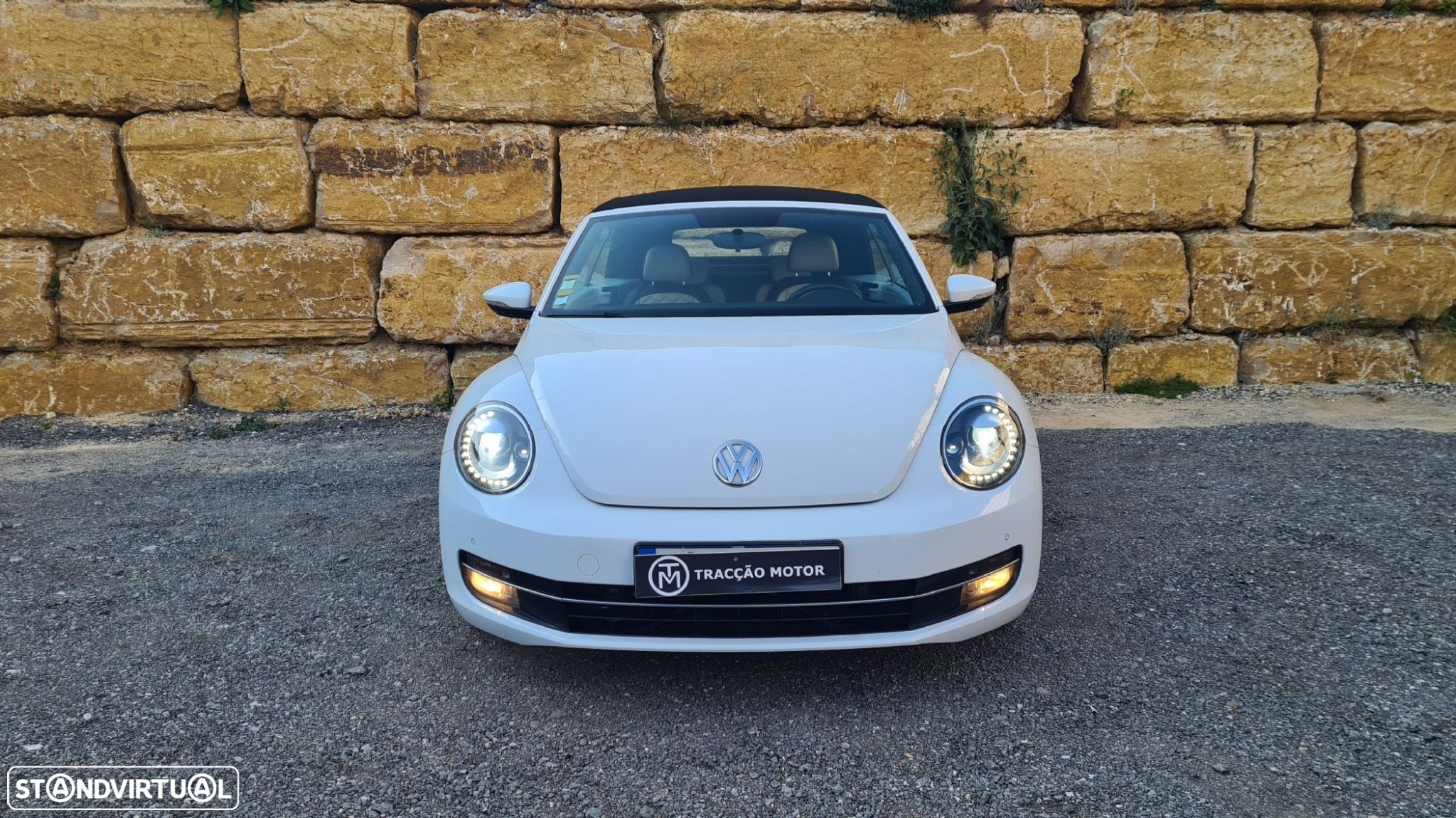 VW New Beetle Cabriolet 1.6 TDi Design - 9