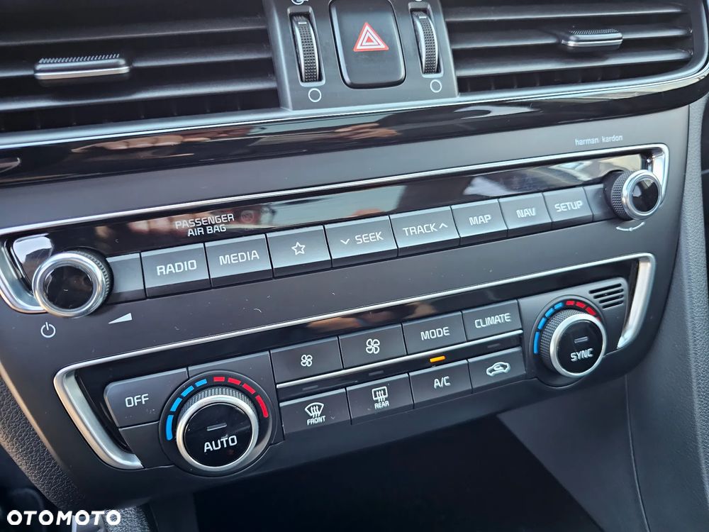 Kia Optima Sportagon 1.6 CRDI DCT GT Line - 23