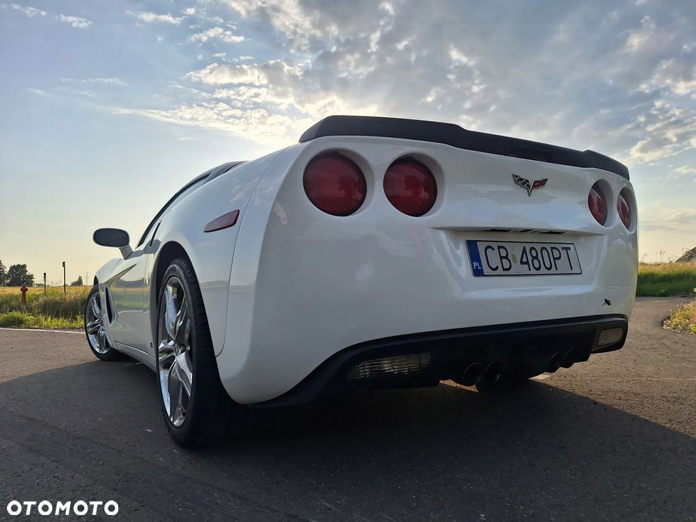 Chevrolet Corvette - 10