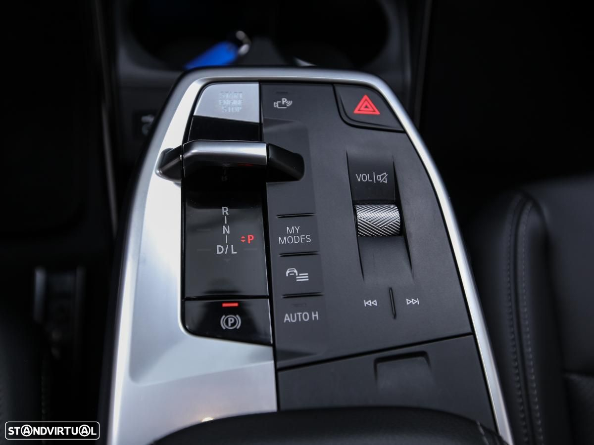 BMW 218 Active Tourer i Aut. Luxury Line - 21