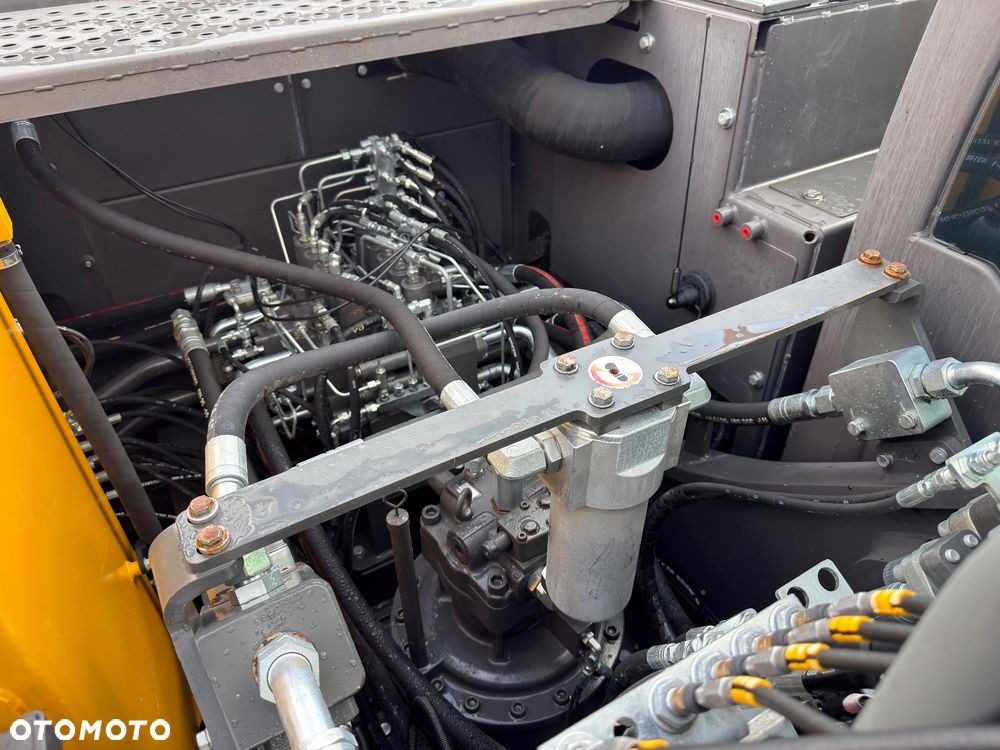 Volvo EC 250 EL - 25