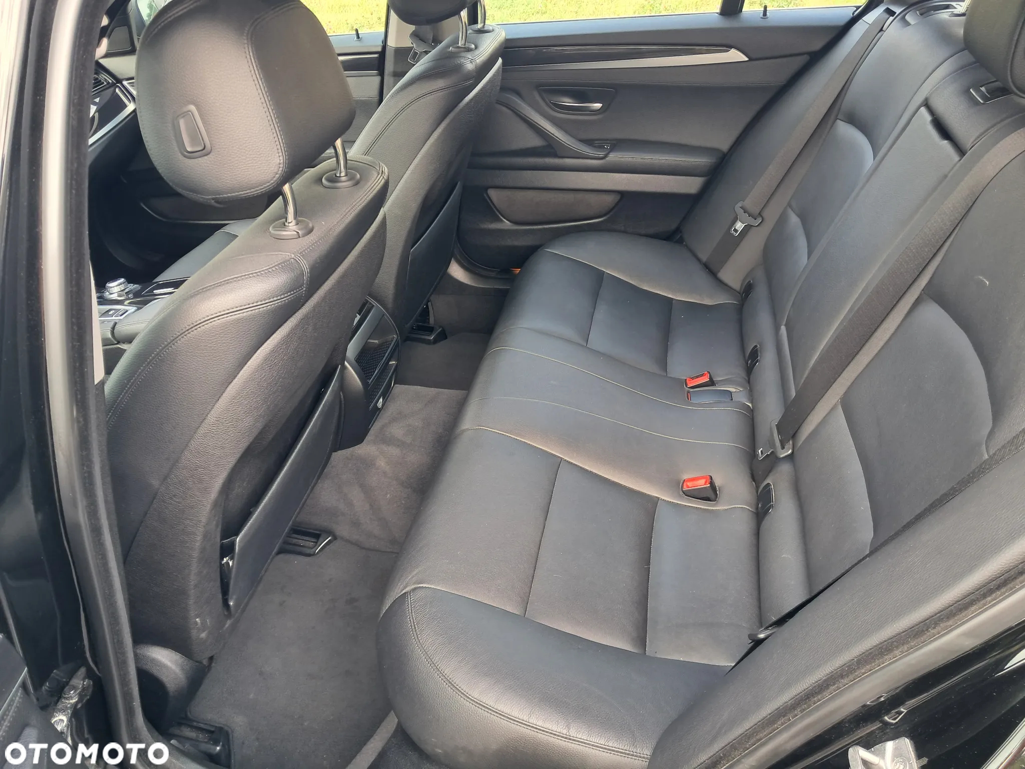BMW Seria 5 520d Touring - 12