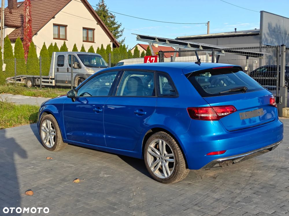 Audi A3 Sportback - 6